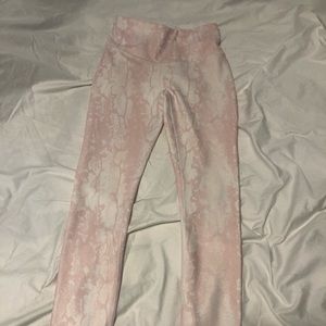Calia by Carrie Underwood leggings Sz S